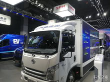 從洗掃車看電動(dòng)物流車的綠色變革 清潔道路與清潔未來的雙重使命